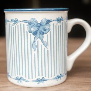 Vintage Blue and White Potpourri Press Coffee Cup